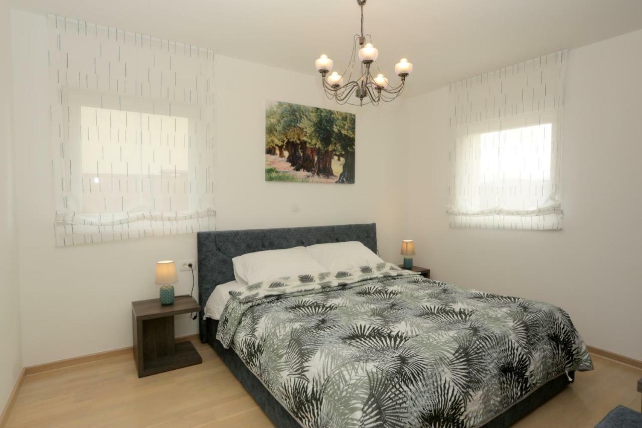 Luxury Villa Lidija Brzac Buitenkant foto